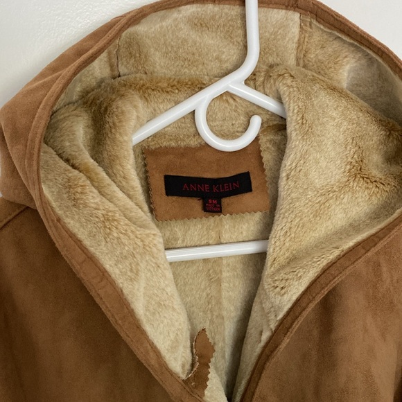 Ann Klein Women’s Tan Hooded Coat, Sherpa lined, used like new condition. - Picture 2 of 14
